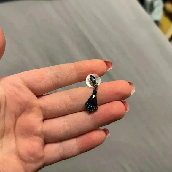 Blue drop earrings - Picture 2 of 2